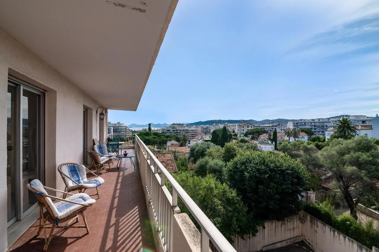 Grand T3 Juan Les Pins, 2 Balcons, Proche Plage Apartment Antibes France
